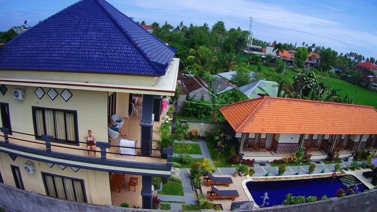 Summer Guesthouse Lovina エクステリア 写真